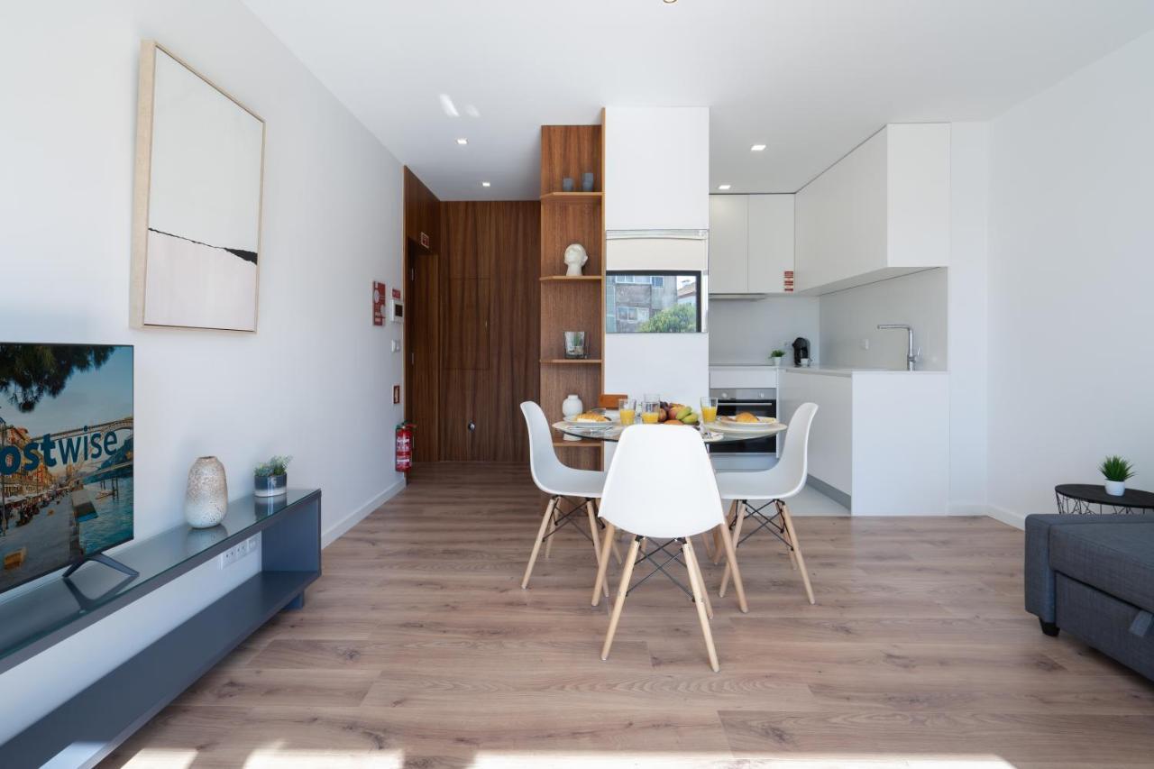 Host Wise - Bright & Contemporary Flat - Ace Location Appartement Porto Buitenkant foto